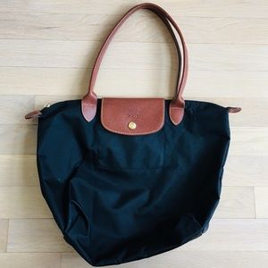 Black Longchamp tote bag